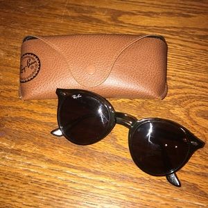Ray Bans Round Classic Sunglasses
